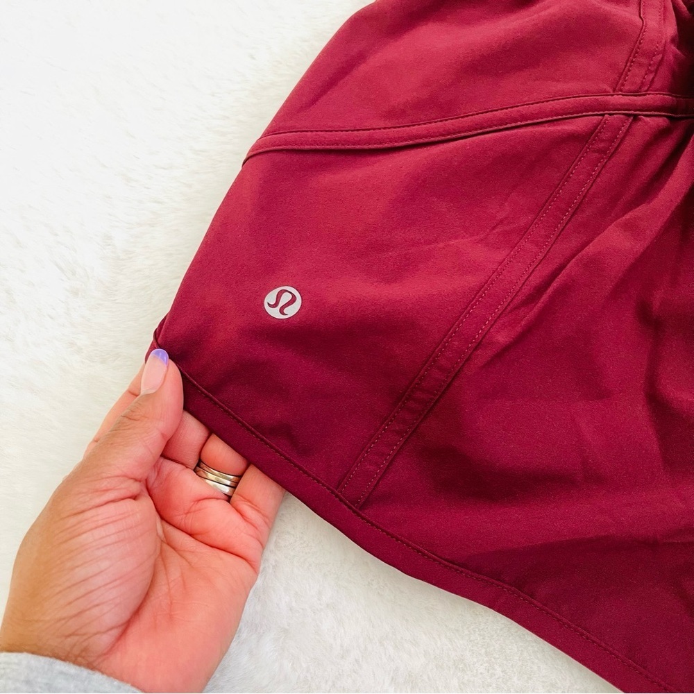 Lululemon Tracker LR Shorts 4” Lined - Picture 4 of 9